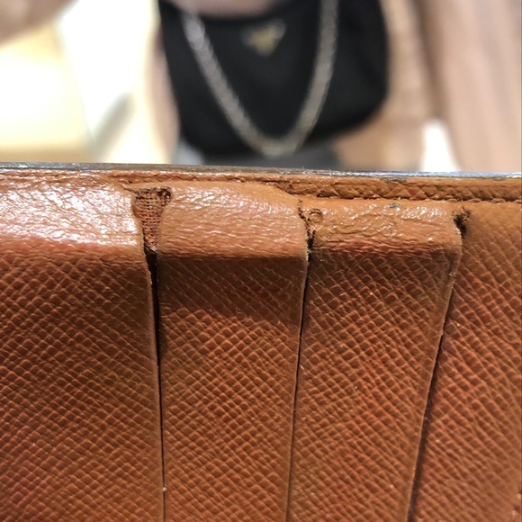 Louis Vuitton Monogram Wallet - Picture 5 of 7